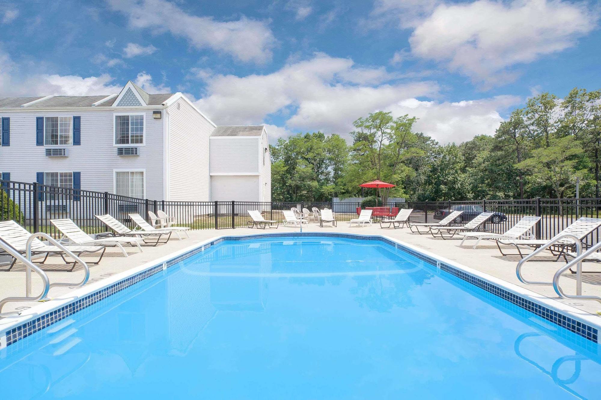 Howard Johnson By Wyndham Atlantic City Egg Harbor Township Hotel Exterior foto